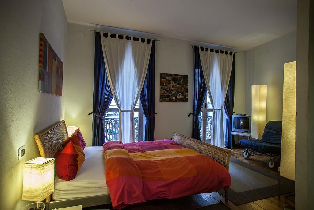 Studio Apartments Centro Storico Via Manno Cagliari Luaran gambar