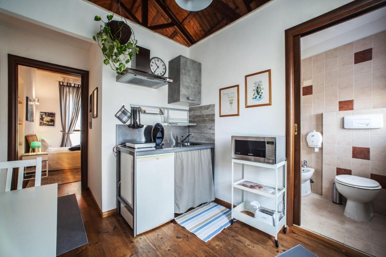 Studio Apartments Centro Storico Via Manno Cagliari Luaran gambar