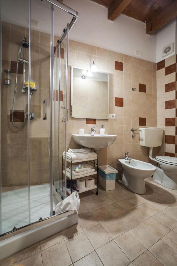 Studio Apartments Centro Storico Via Manno Cagliari Luaran gambar