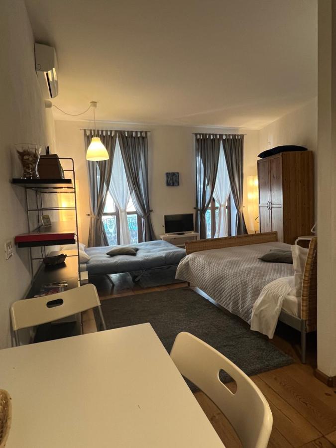 Studio Apartments Centro Storico Via Manno Cagliari Luaran gambar