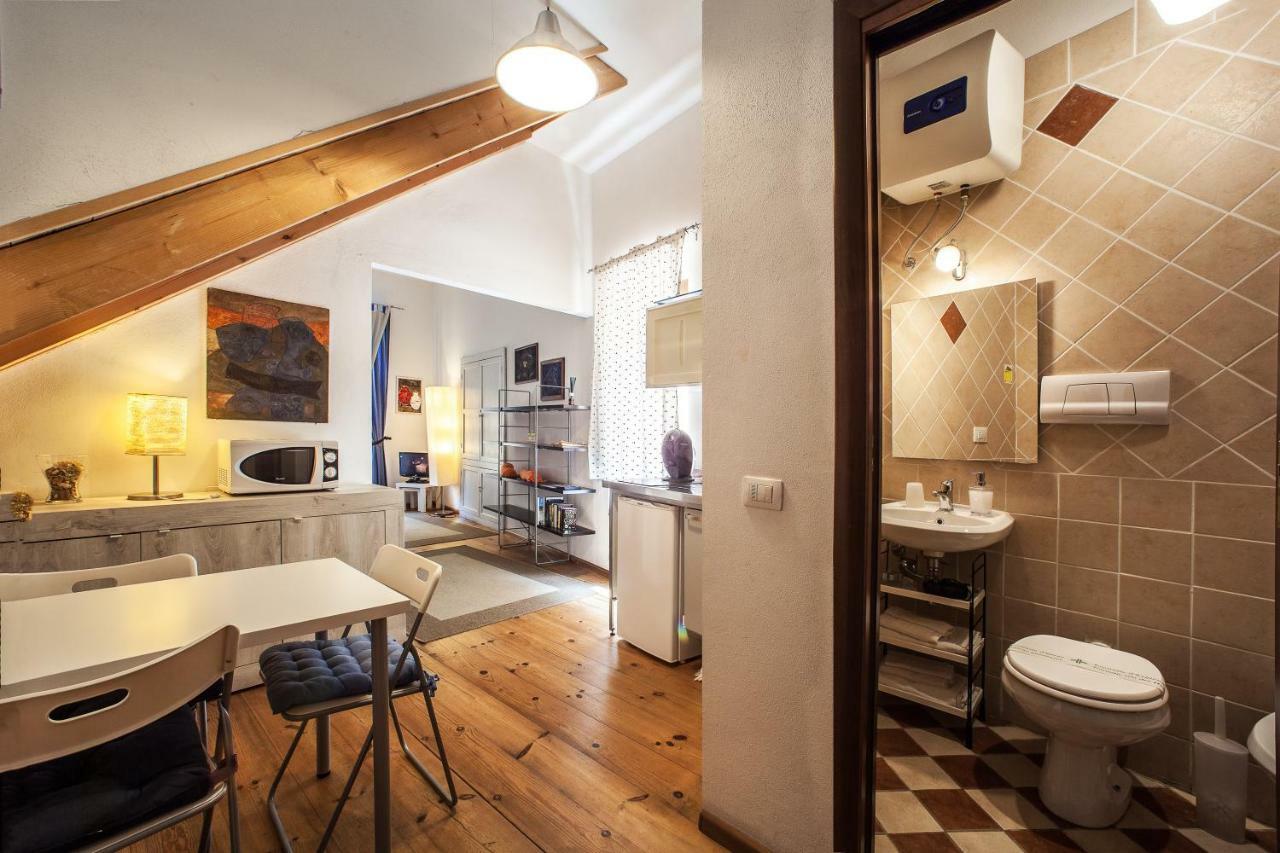 Studio Apartments Centro Storico Via Manno Cagliari Luaran gambar